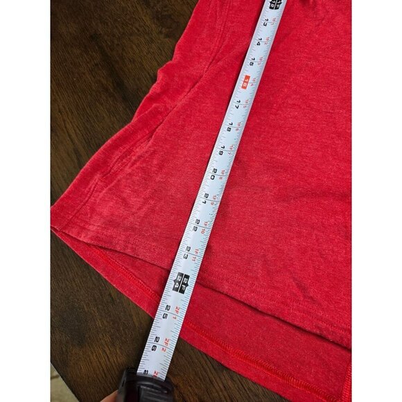 Under Armour Red Long Sleeve HeatGear Hoodie M Loose Fit Lightweight Comfortable - Picture 4 of 8